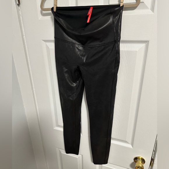 Spanx Faux Leather Leggings in Black - Picture 7 of 11